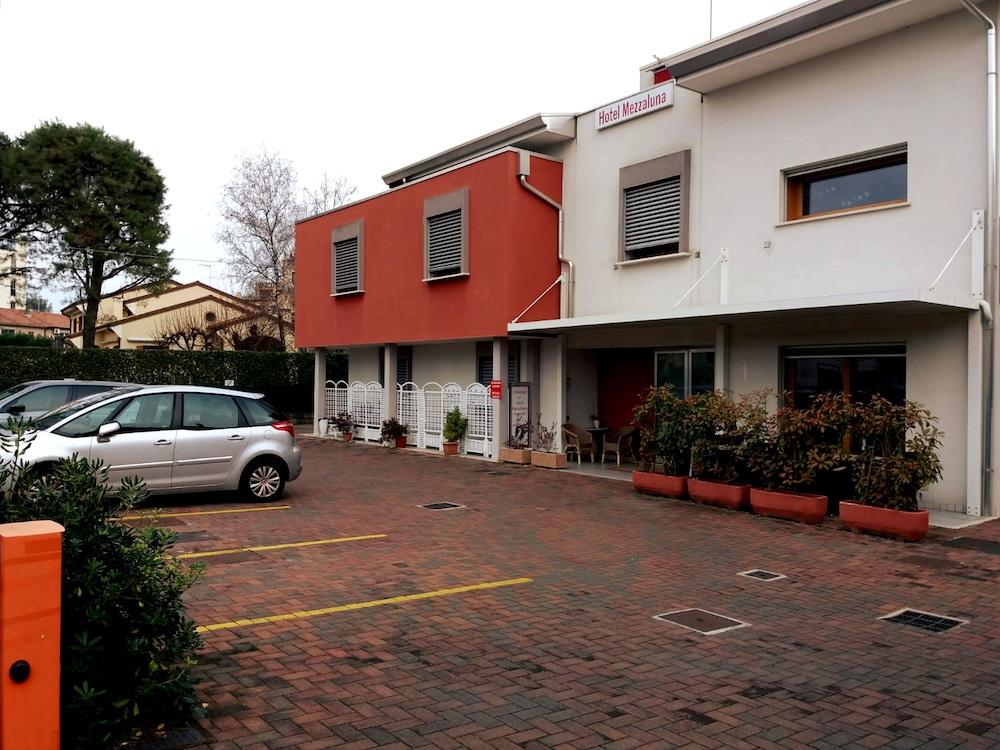 Hotel Mezzaluna Treviso Exteriér fotografie