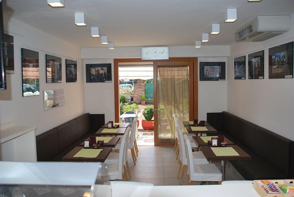 Hotel Mezzaluna Treviso Exteriér fotografie